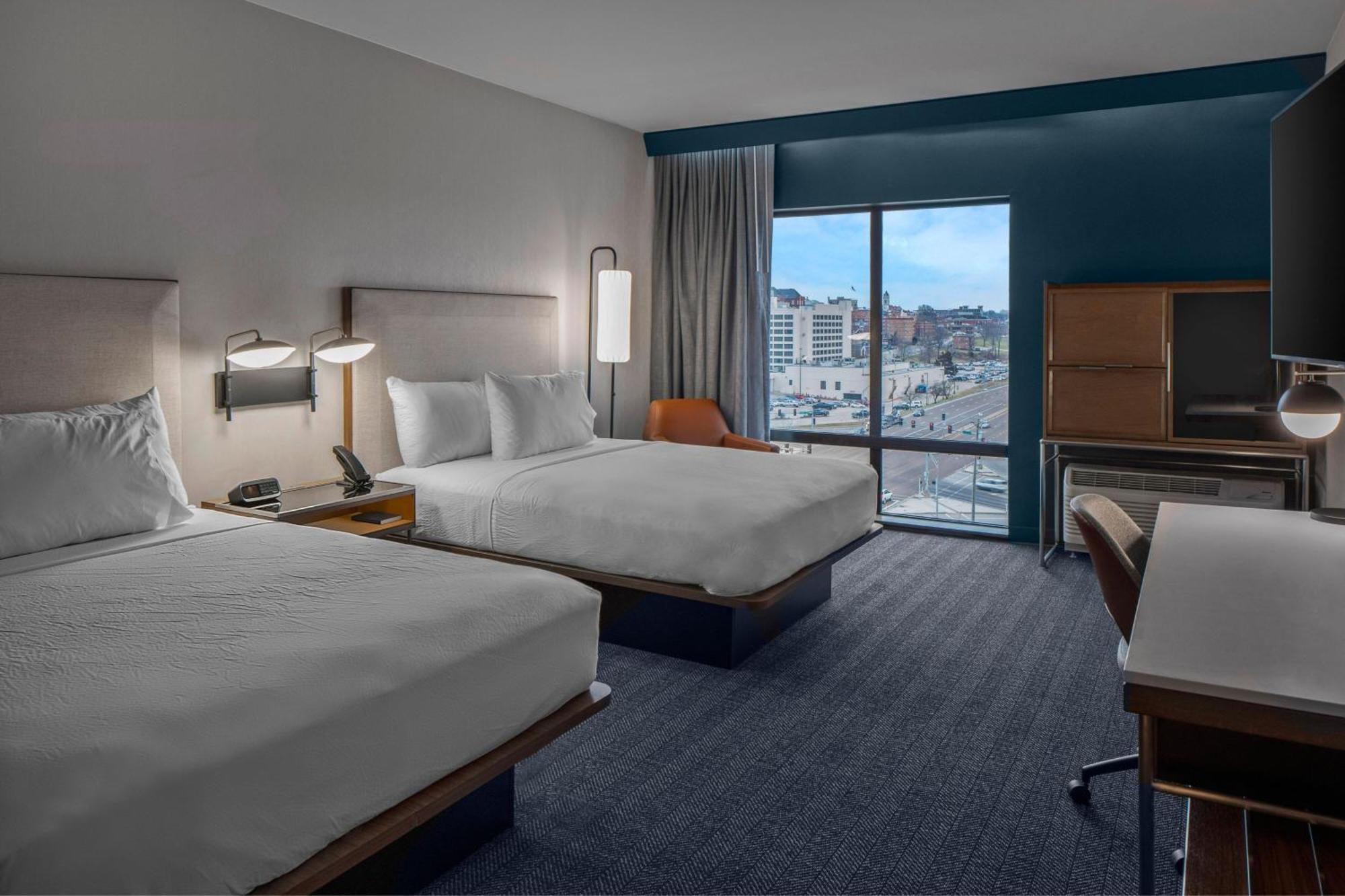 Courtyard By Marriott Jefferson Hotel